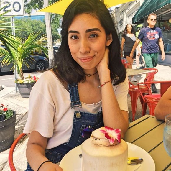 Meet your Posher, Melissa - Picture 1 of 1